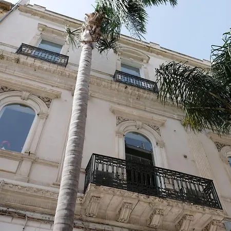Luxury Greco شقة برينديسي